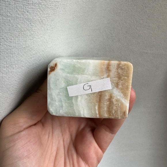 Caribbean Calcite Freeform #4 - Picture 5 of 7